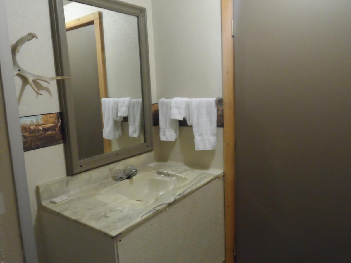 The Jack Saloon Motel Lolo Habitación foto